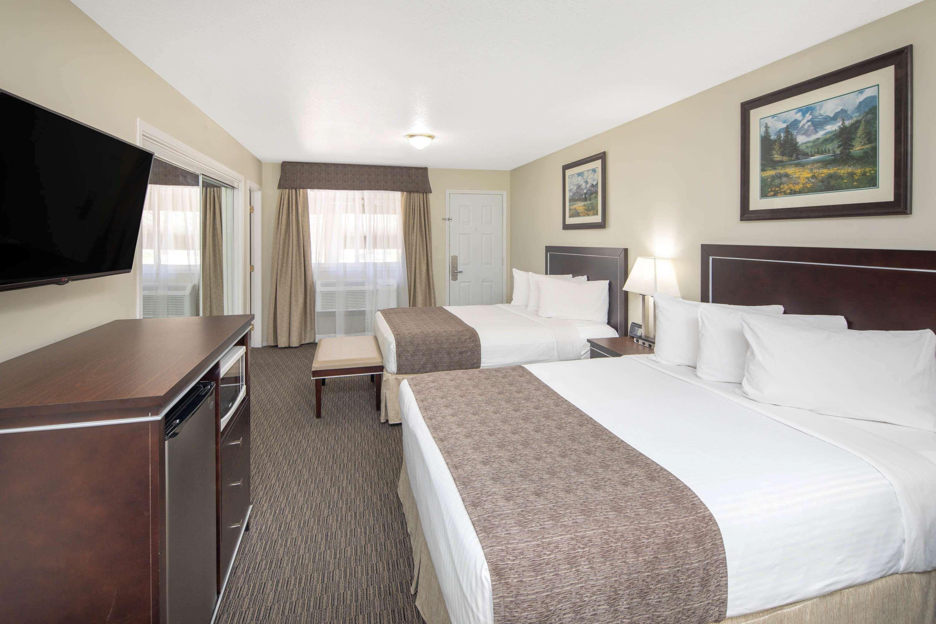 Travelodge By Wyndham Sportsman Hotel 3*